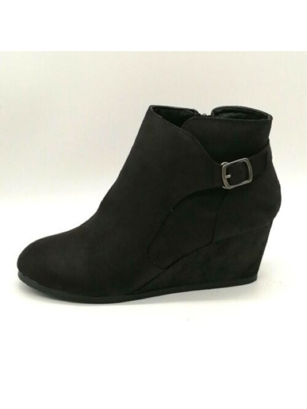 ❌FINAL PRICE❌NWOT. SUGAR Women's Black Ankle Wedge Boots